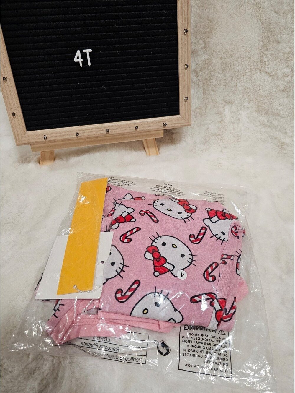 4T Hello Kitty Candy Cane 2 piece
